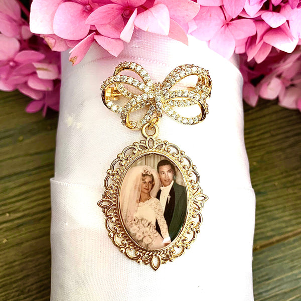 Sentimential brides Wedding day gift in memory  photo charm & pin