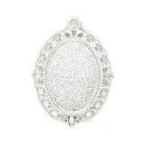 Lace Oval Pendant, Shiny Silver